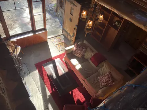 Living - 1474 Betty St, Wrightwood, CA 92397 photo 4 of 11