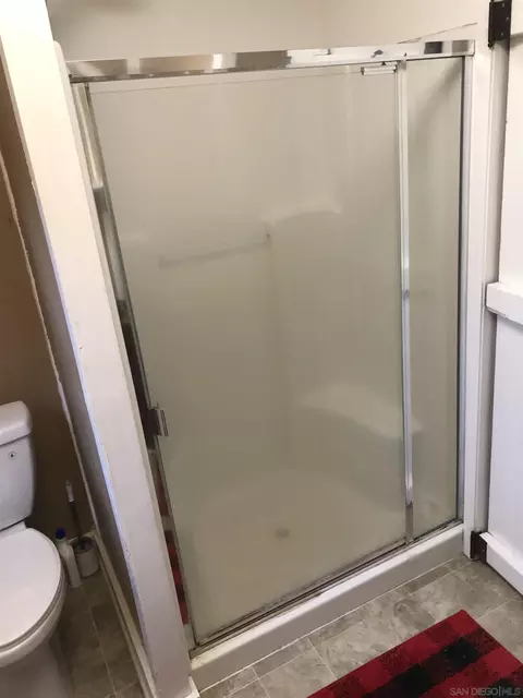 Bath - 1474 Betty St, Wrightwood, CA 92397 photo 3 of 3