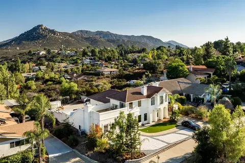 23713 Calistoga Pl, Ramona, CA 92065