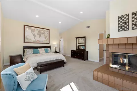 Bedroom - 14773 Oakline Rd, Poway, CA 92064 photo 2 of 9