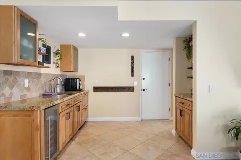 Kitchen - 14773 Oakline Rd, Poway, CA 92064 photo 7 of 7