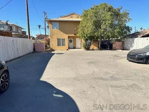 505 Giles Ave, Calexico, CA 92231