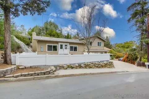 1334 Pine Dr, El Cajon, CA 92020 photo 2