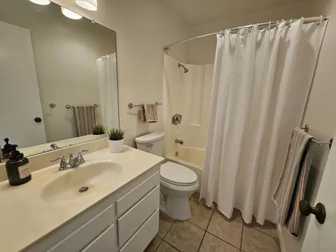 Bath - 5700 Baltimore Dr #182, La Mesa, CA 91942 photo 1 of 1