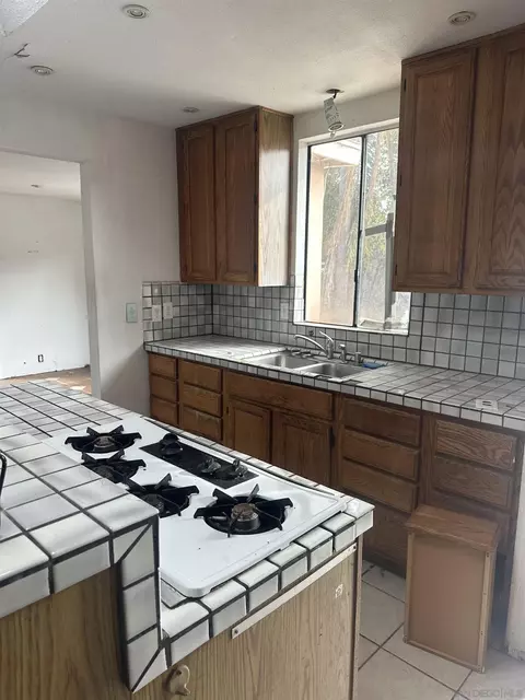 759 Osborne, Vista, CA 92084 photo 6