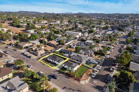 View/Area - 211 E California Ave, Vista, CA 92084 photo 3 of 8