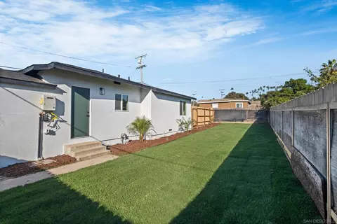 Exterior - 211 E California Ave, Vista, CA 92084 photo 7 of 7