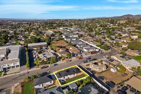 View/Area - 211 E California Ave, Vista, CA 92084 photo 7 of 8