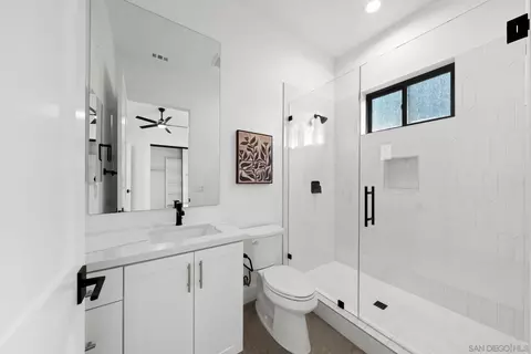 Bath - 14017-21 Hillside Dr, Jamul, CA 91935 photo 4 of 6