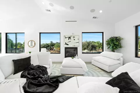Living - 14017-21 Hillside Dr, Jamul, CA 91935 photo 3 of 6