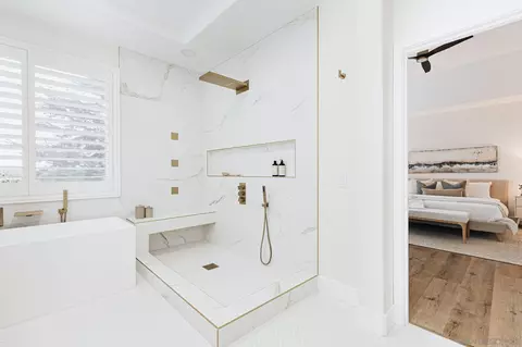 Bath - 6075 Hillpointe Row, La Jolla, CA 92037 photo 4 of 8