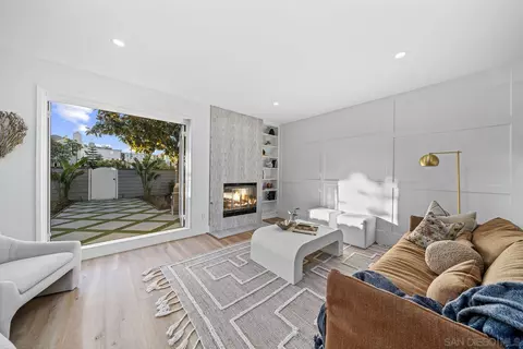 327 C Ave, Coronado, CA 92118 photo 11