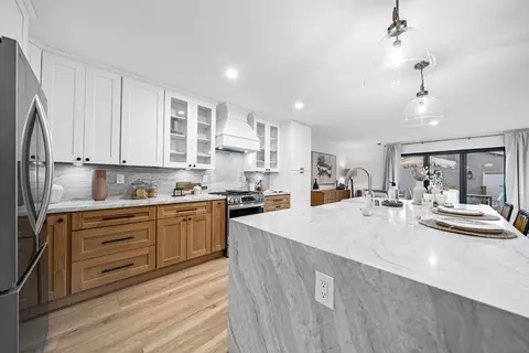 327 C Ave, Coronado, CA 92118 photo 18