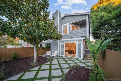 327 C Ave, Coronado, CA 92118 photo 4