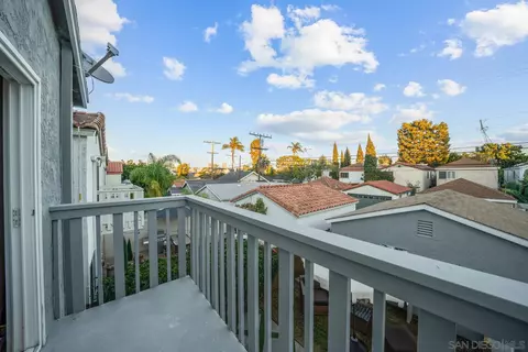 327 C Ave, Coronado, CA 92118 photo 40