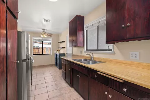 Kitchen - 13314 Powers Rd, Poway, CA 92064 photo 1 of 2