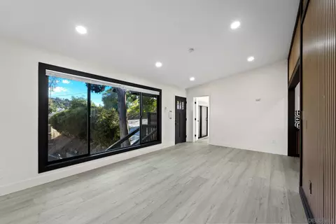 10150 Del Rio Rd, Spring Valley, CA 91977 photo 4