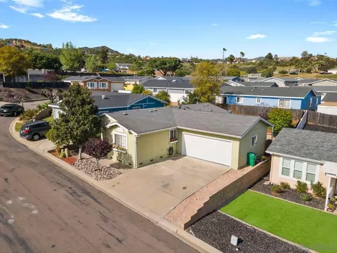 View/Area - 15935 Spring Oaks Rd #102, El Cajon, CA 92021 photo 1 of 5