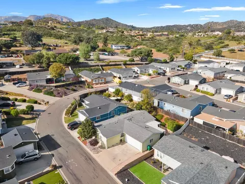 View/Area - 15935 Spring Oaks Rd #102, El Cajon, CA 92021 photo 3 of 5