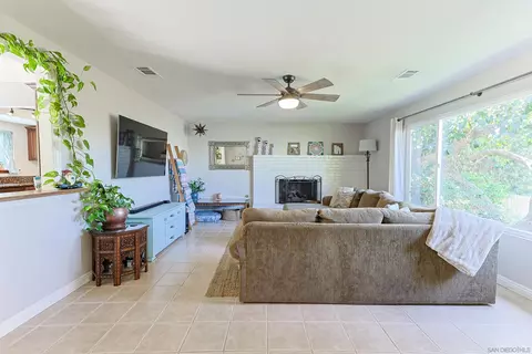 Living - 760 S Vine St, Escondido, CA 92025 photo 1 of 4