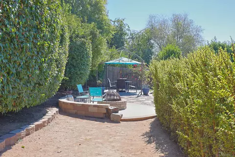 Exterior - 760 S Vine St, Escondido, CA 92025 photo 16 of 18