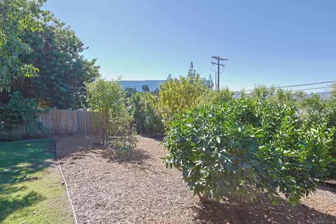 Exterior - 760 S Vine St, Escondido, CA 92025 photo 4 of 18