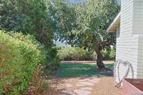 Exterior - 760 S Vine St, Escondido, CA 92025 photo 18 of 18