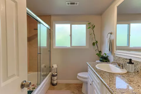 Bath - 760 S Vine St, Escondido, CA 92025 photo 2 of 4