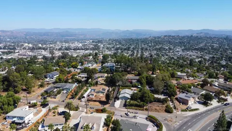 View/Area - 760 S Vine St, Escondido, CA 92025 photo 7 of 11