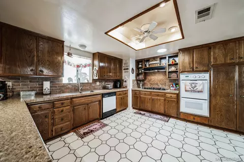 1130 Adobe Norte Ave, Fallbrook, CA 92028 photo 4