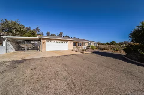 1130 Adobe Norte Ave, Fallbrook, CA 92028 photo 2