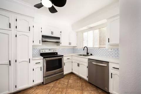 Kitchen - 4800 Williamsburg Ln #138, La Mesa, CA 91942 photo 1 of 3