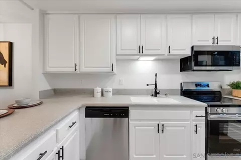 Kitchen - 5700 Baltimore Dr #201, La Mesa, CA 91942 photo 1 of 5