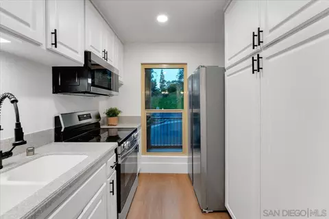 Kitchen - 5700 Baltimore Dr #201, La Mesa, CA 91942 photo 3 of 5