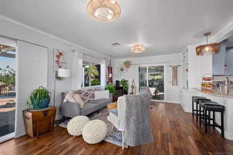 Living - 8515 Ellsworth Ln, Santee, CA 92071 photo 10 of 12