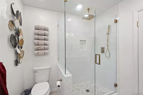 Bath - 8515 Ellsworth Ln, Santee, CA 92071 photo 2 of 3