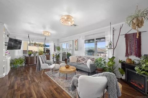 Living - 8515 Ellsworth Ln, Santee, CA 92071 photo 12 of 12