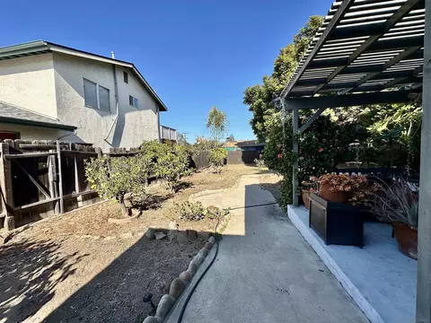 8210 Palm St, Lemon Grove, CA 91945 photo 12