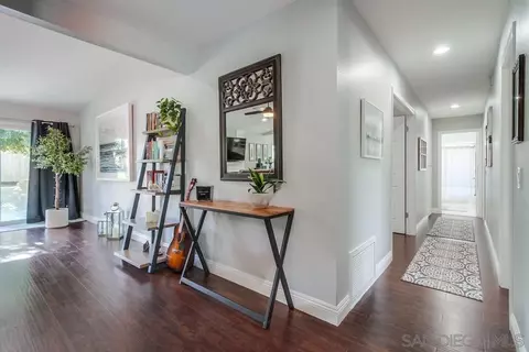 Entry Way - 5847 Jeffries Ranch Rd, Oceanside, CA 92057 photo 1 of 2
