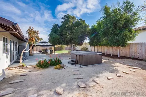 Exterior - 5847 Jeffries Ranch Rd, Oceanside, CA 92057 photo 14 of 15