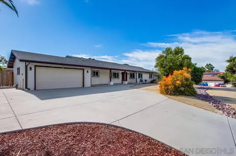 Exterior - 5847 Jeffries Ranch Rd, Oceanside, CA 92057 photo 4 of 15
