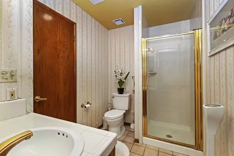 Bath - 2109 Old Bridge Rd, Riverside, CA 92506 photo 1 of 4