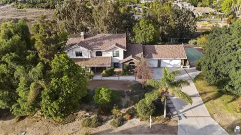 View/Area - 2109 Old Bridge Rd, Riverside, CA 92506 photo 1 of 8