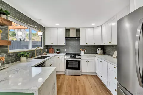 Kitchen - 13328 Silver Lake Dr, Poway, CA 92064 photo 3 of 3