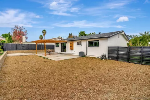 Exterior - 13328 Silver Lake Dr, Poway, CA 92064 photo 4 of 8