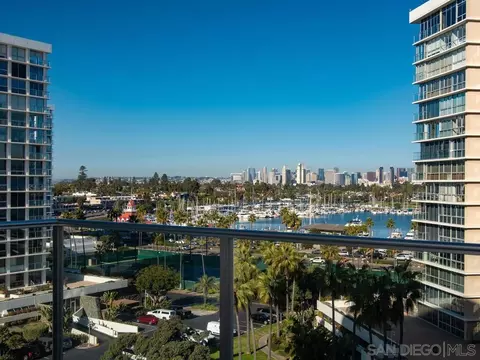 1760 Avenida Del Mundo #702, Coronado, CA 92118