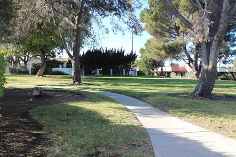 447 Ridgeway Ct, Spring Valley, CA 91977 photo 14