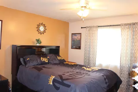 447 Ridgeway Ct, Spring Valley, CA 91977 photo 4