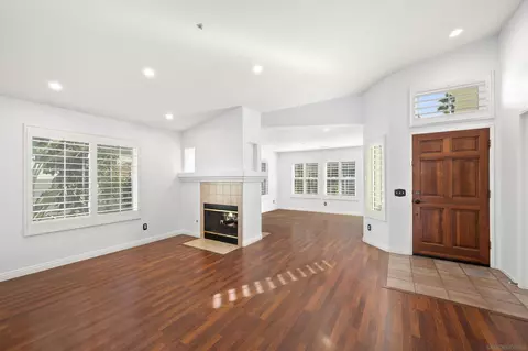 8514 Mesa Heights Rd, Santee, CA 92071 photo 4