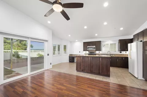 8514 Mesa Heights Rd, Santee, CA 92071 photo 11